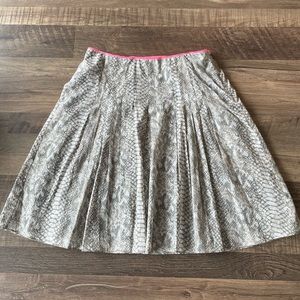 Tahari skirt